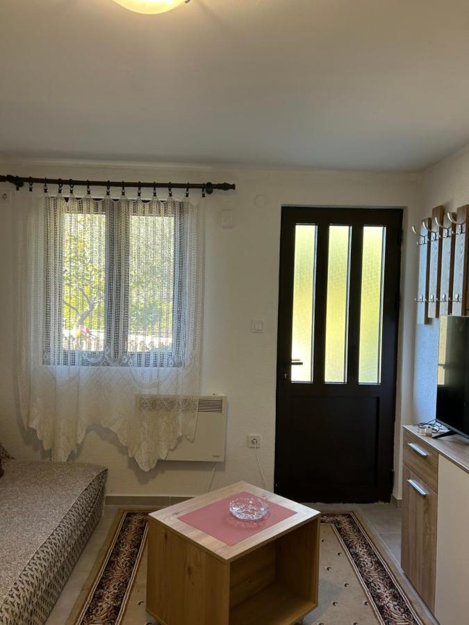 Midpoint Apartment Kotor Luaran gambar