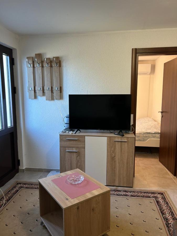 Midpoint Apartment Kotor Luaran gambar